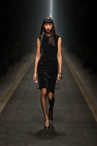 Look 44